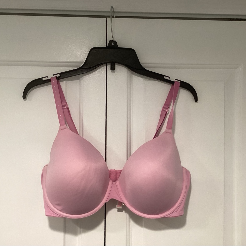 PINK Victoria's Secret Light Pink Bra